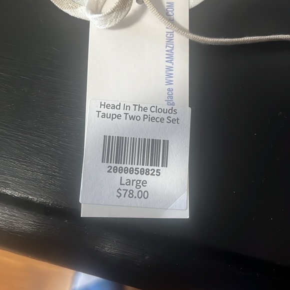 Blithe Two piece set - Picture 3 of 3